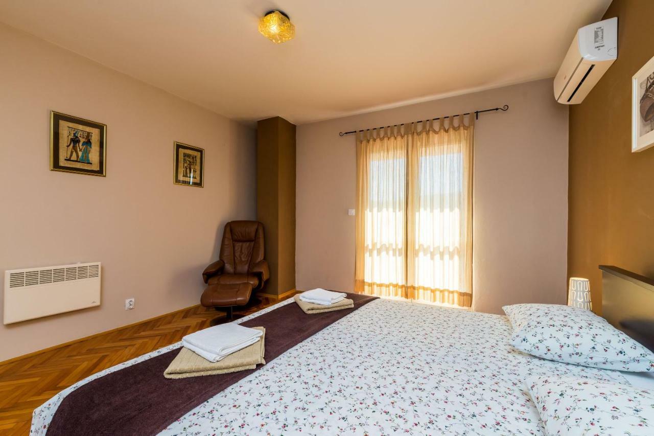 Villa Doli - Lovely Holiday Home With Private Pool Ngoại thất bức ảnh