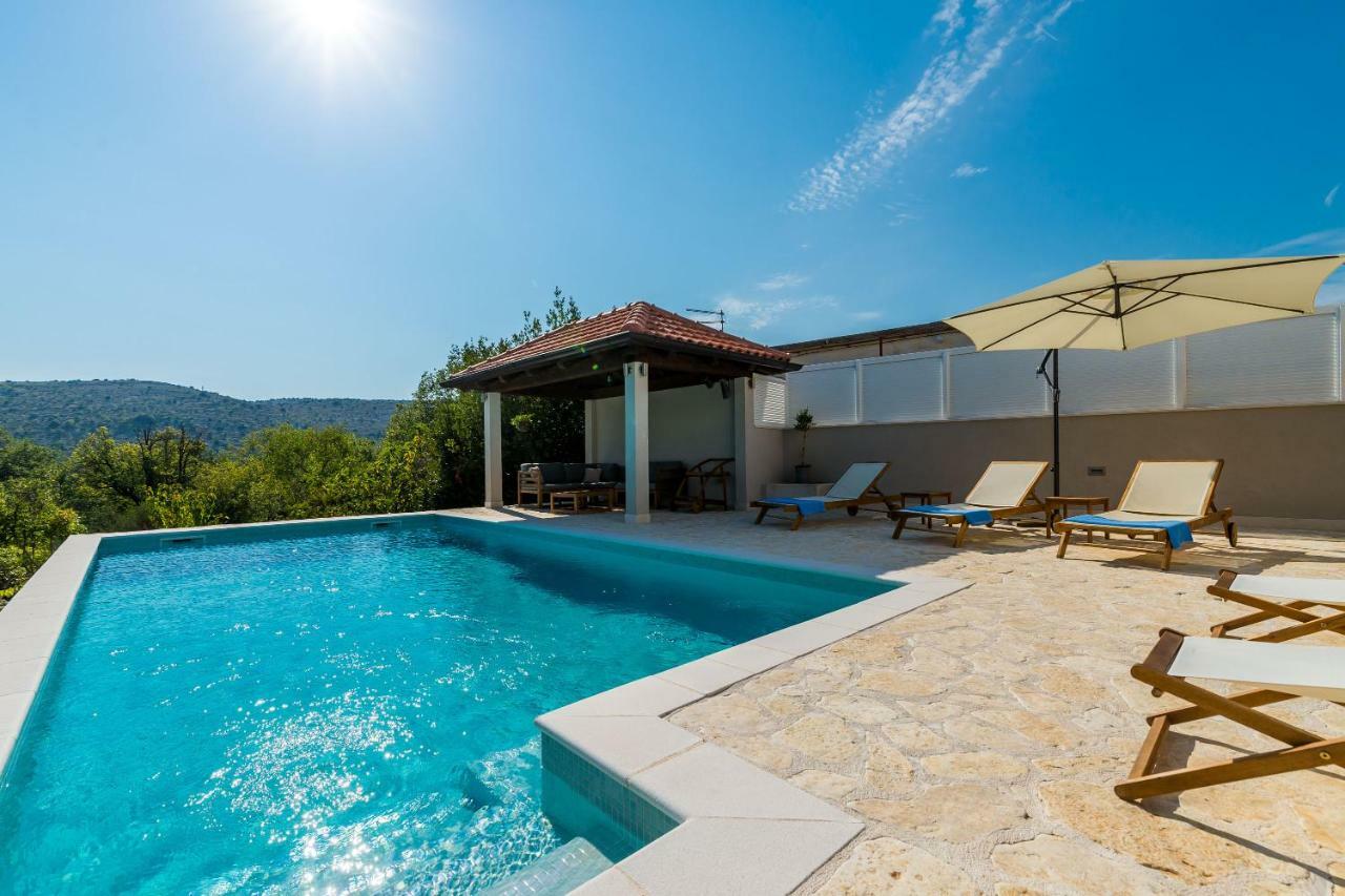 Villa Doli - Lovely Holiday Home With Private Pool Ngoại thất bức ảnh